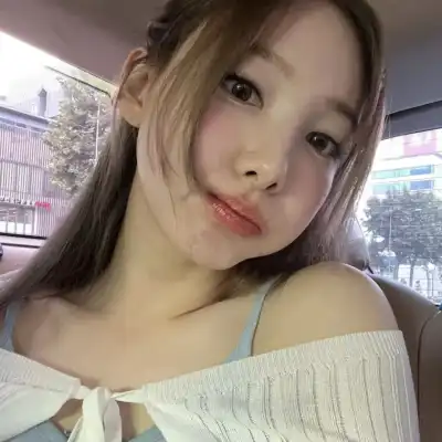 侯梦洁 侯梦洁